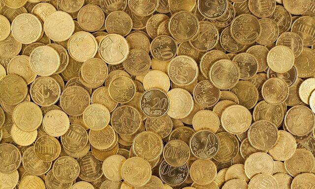 Jakie kluczowe decyzję można podejmować mając do dyspozycji budżet sprzedaży? Jakie kluczowe decyzję można podejmować mając do dyspozycji budżet sprzedaży?