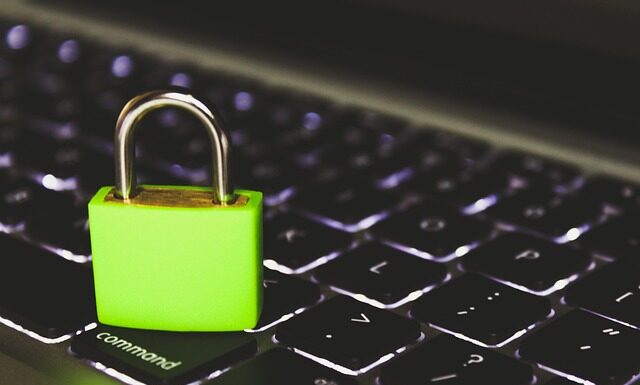 Kto odpowiada za cyberbezpieczeństwo? Kto odpowiada za cyberbezpieczeństwo?