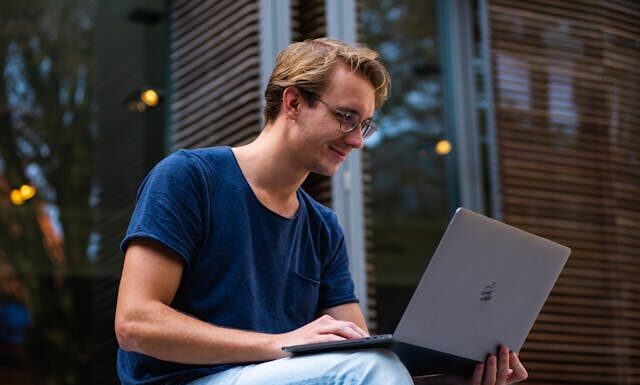 Co robi SEM specialist? Co robi SEM specialist